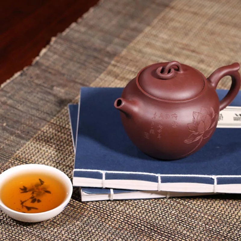 

300ML Authentic Yixing Ore Purple Clay Lotus Pattern Ceramic Teapot Pure Handmade Office Afternoon Black Tea Pot Kettle Gifts