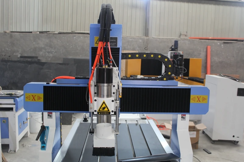 Расширенный линейный счетчик древесины мини ЧПУ маршрутизатор AKM6090C с простой