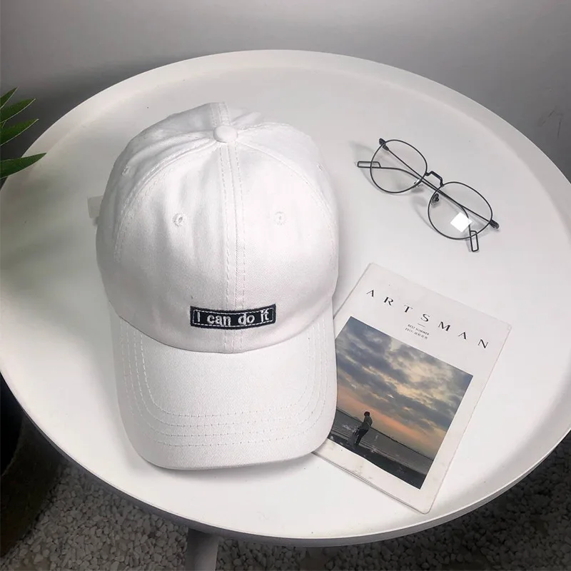 Женская шапка осенняя и зимняя новая хлопковая вышитая Корейская бейсболка