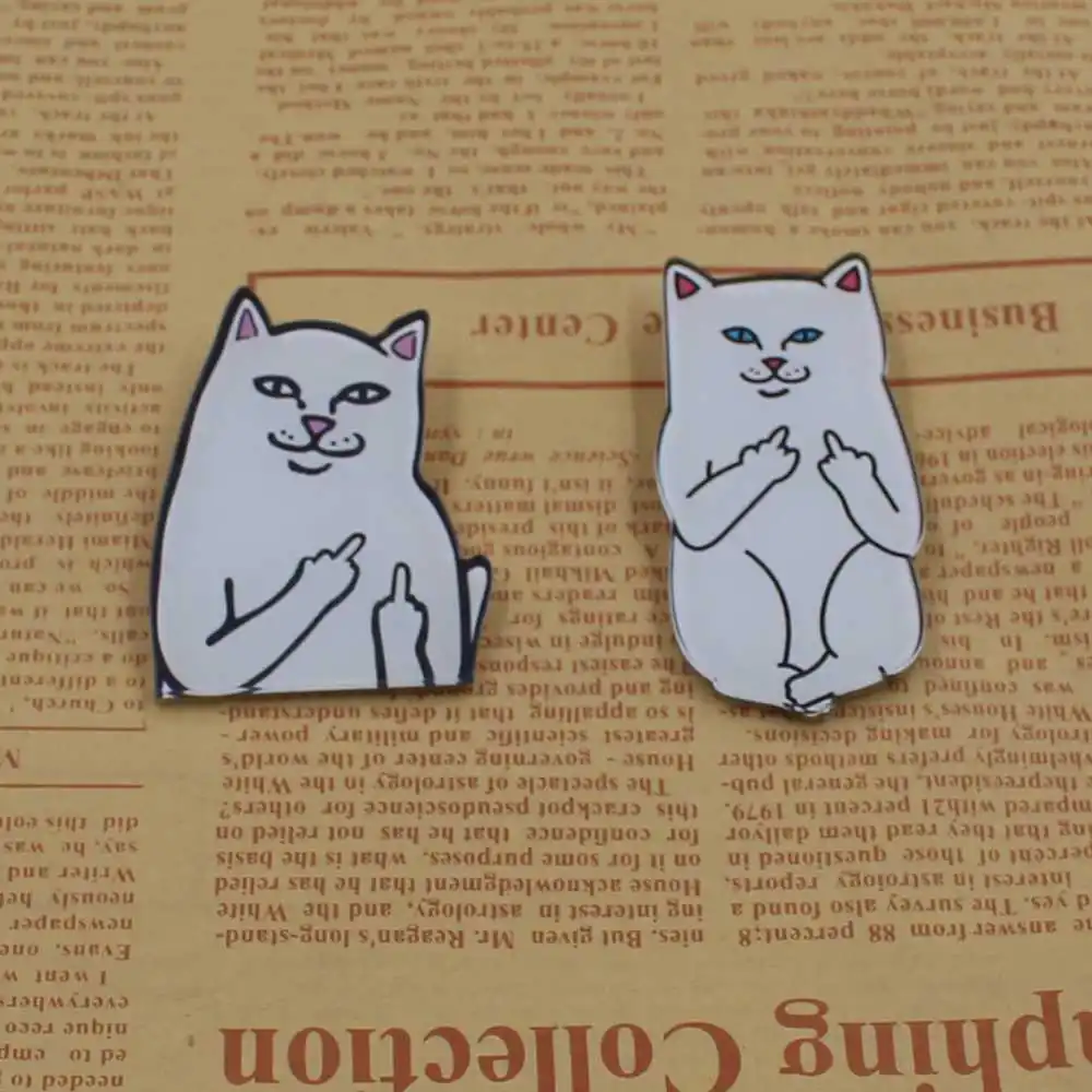 

Новинка 2019, модная акриловая брошь с изображением белого кота из мультфильма, 1 шт., женская/Мужская одежда, декоративный значок