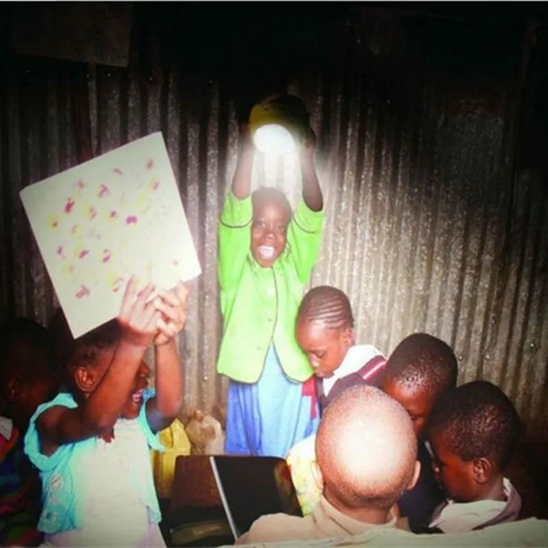 TAMPROAD аварийное солнечное лампада камера рукоятка FM радио фонарик смартфон