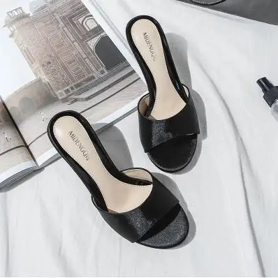 Милая женская обувь тапочки шелковые простые шлепанцы без застежки на каблуке