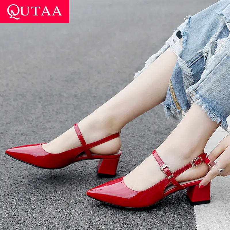 Женские туфли лодочки QUTAA на платформе с острым носком и пряжкой из лаковой кожи