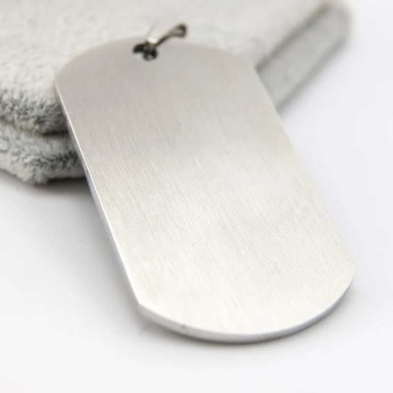 50 шт. матовая поверхность кулон кисть польский ремесел Мужская Dog tag 1,1x1,9 дюймов из нержавеющей стали подвески для мужчин теги