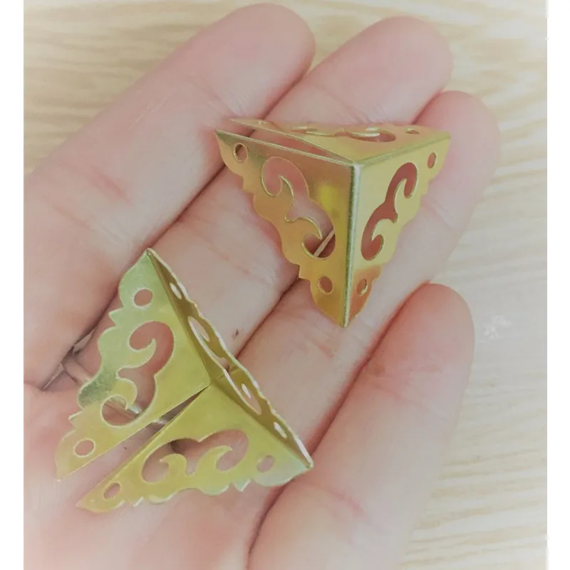 Vintage Wooden Box Cloud Coner Iron Protector Embellishment Findings Triangle Corners Antique Hollow Pattern 20mm 40Pcs | Обустройство