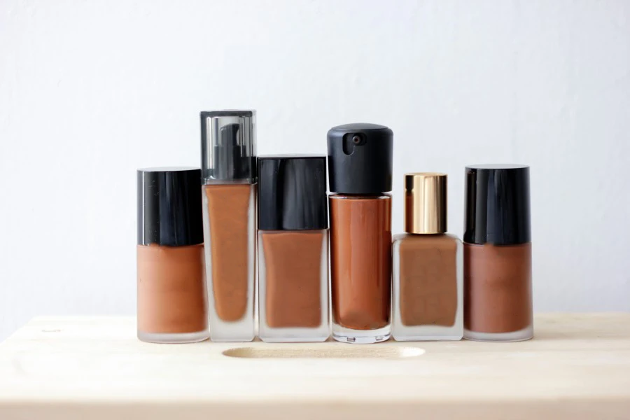 

Основа для макияжа лица Жидкий тональный крем консилер Отбеливающая увлажняющая Солнцезащитная Водонепроницаемая осветляющая натуральна...