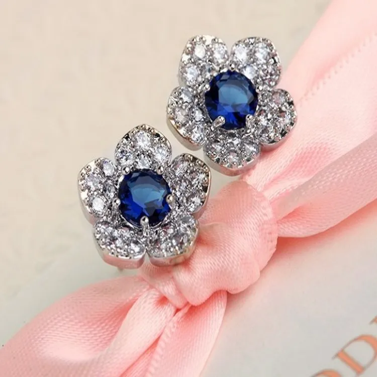 

Charming Blue Crystal Flower Full Zirconia Cz Crystal Leaves Stud Earrings For Women Girls Piercing Jewelry Diameter 12 MM