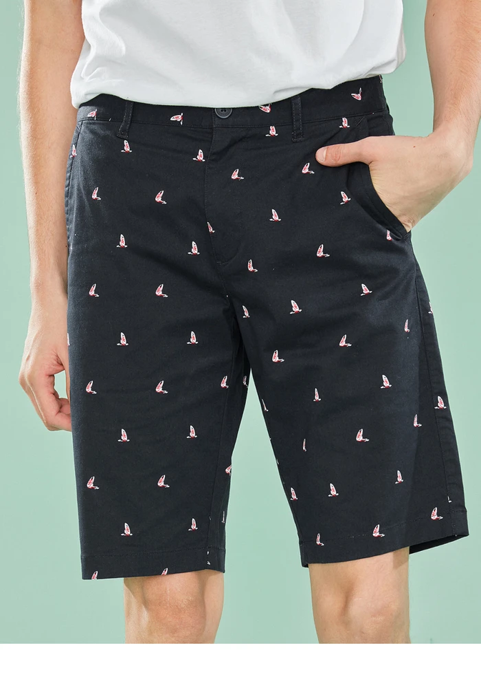Giordano повседневные зауженные шорты из натурального хлопка slim fit,с вышивками на них,имеется три варианта окраса