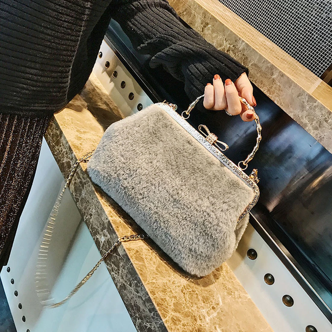 2017 fur bag women clip shell luxury designer chain crossbody bags fashion shoulder ladies party handbag purse sac | Багаж и сумки