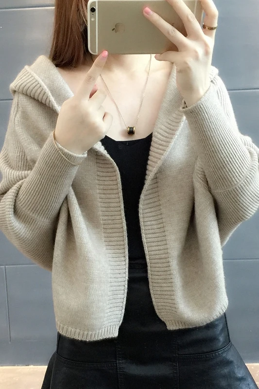 2019 Korean style women cardigans fashion temperament knit autumn and winter short sweater hooded cardigan NS8905 |
