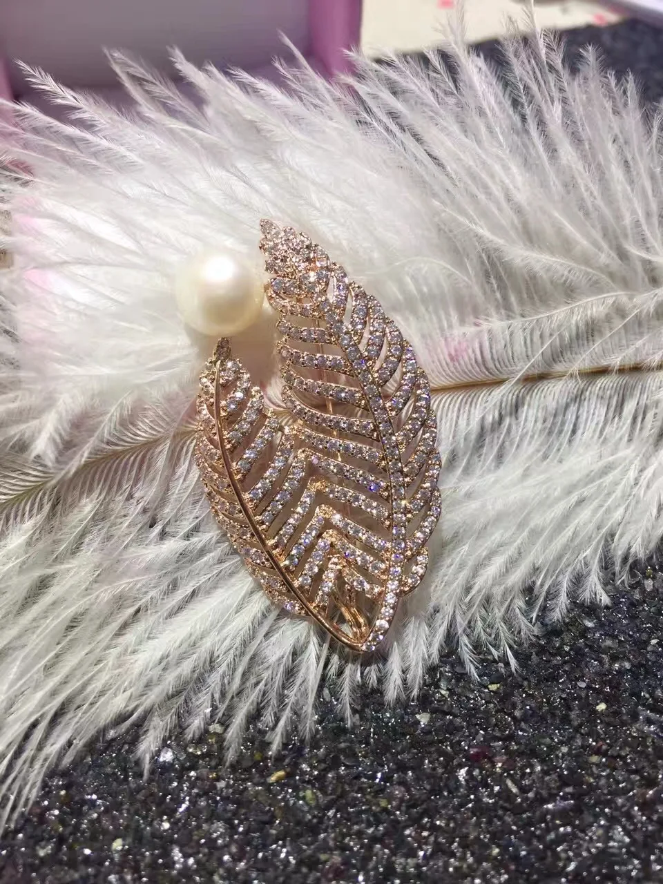 Брошь из натурального жемчуга бесплатная доставка брошь серебра с натуральным