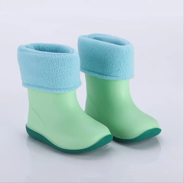 Solid cotton green Сезон дождей; резиновая обувь; детские ботинки для девочек и мальчиков; детская водонепроницаемая обувь; резиновые сапоги ярких цветов; нескользящая водонепроницаемая обувь - Цвет: Solid cotton green