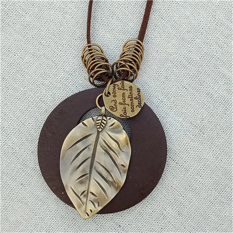 Винтажное длинное ожерелье с подвеской из дерева Круглый объемный большой лист