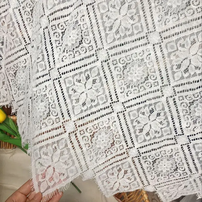

Кружевные ресницы шириной 150 см, ширина 1,5 м