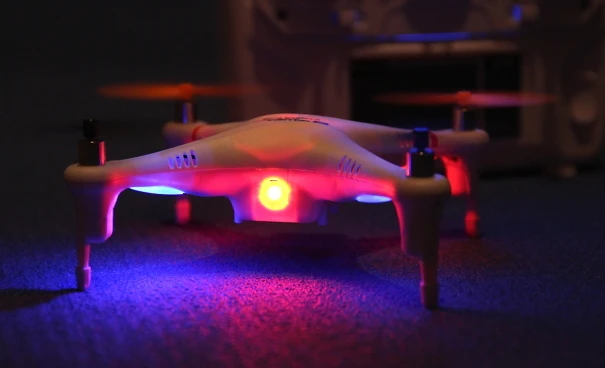 Квадрокоптер F07569 Nine Eagles F11 для аэрофотосъемки Fpv 4 осевой Радиоуправляемый