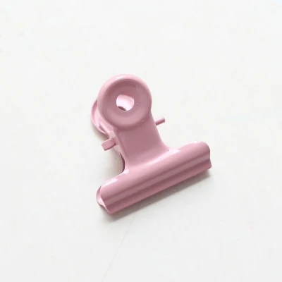 pink binder clip 1 шт. цветные металлические зажимы, розовый зажим для офиса, школы, бумаги, чеков, органайзер, привязка, поставка - Цвет: pink binder clip