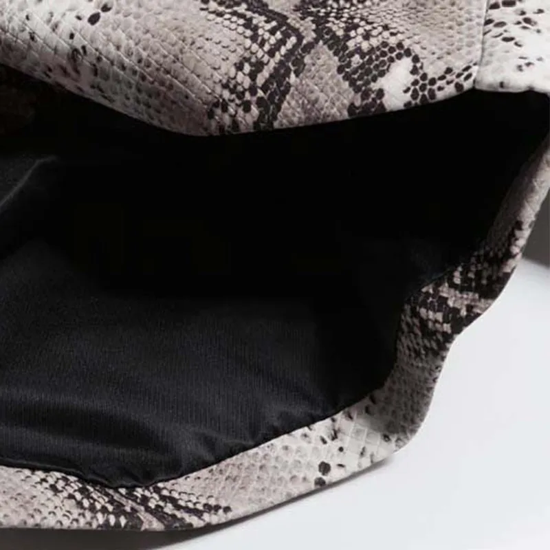 TWOTWINSTYLE женские шорты с принтом из искусственной кожи высокой талией поясом и