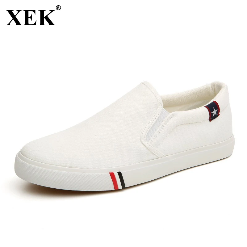 

XEK 2018 New Fashion White Shoes Women Flats Classic Board Shoes Women Wild Couple Canvas Shoes Retro Design Casual Shoes JH204