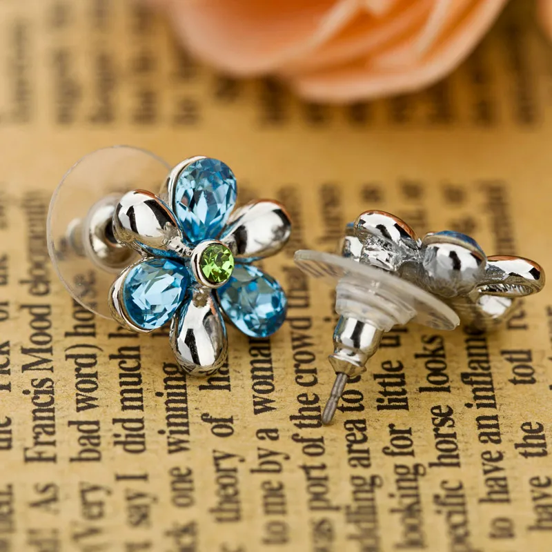 Женские серьги гвоздики Neoglory из сплава без никеля с австрийскими кристаллами и