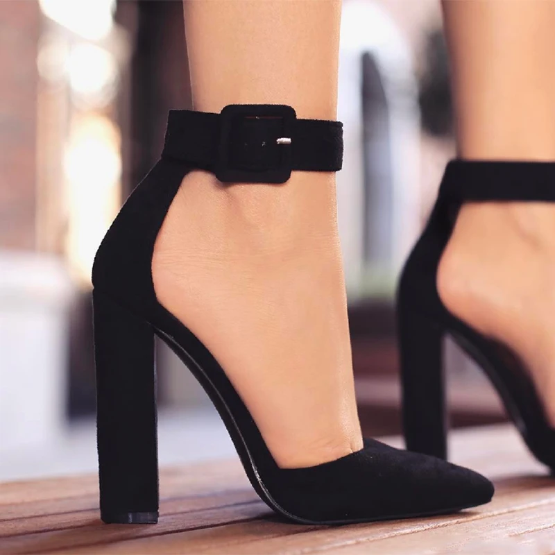 Roadtrack острый носок Пряжка на щиколотке ремень Твердые из замши и флока Компактные