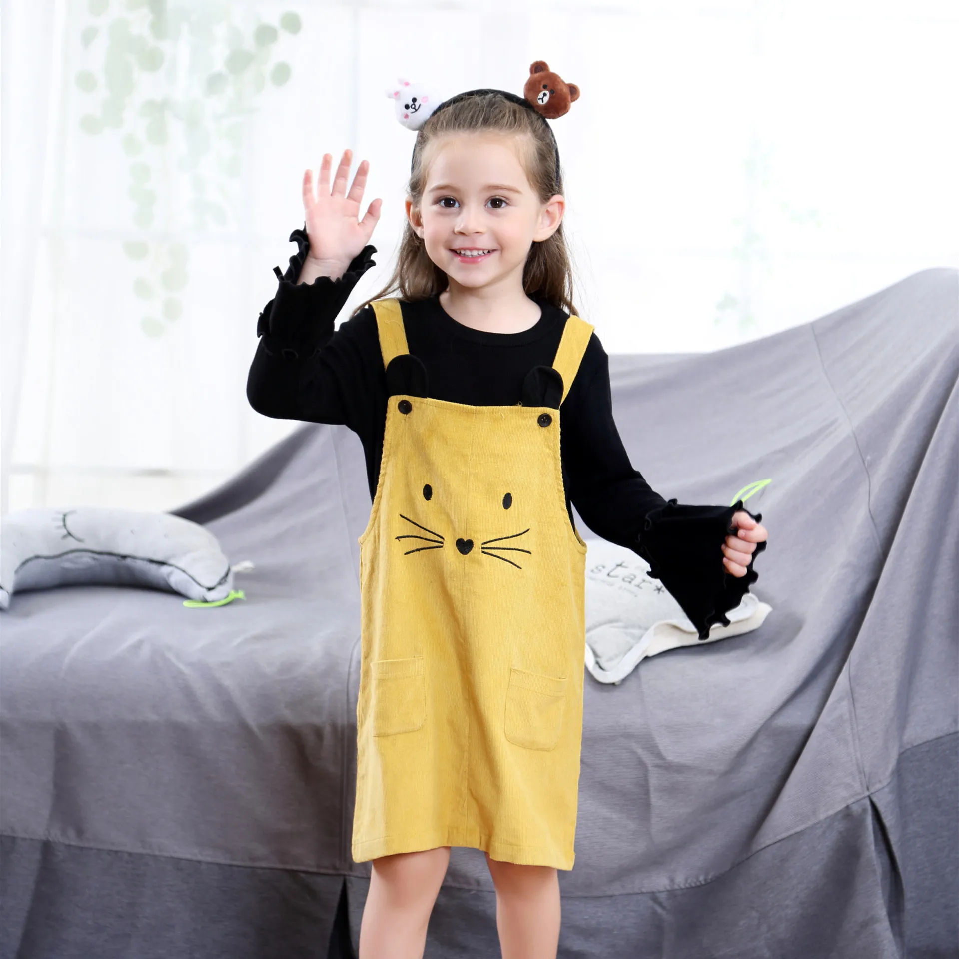 Платье для девочек на подтяжках в консервативном стиле Цвет горчичный желтый