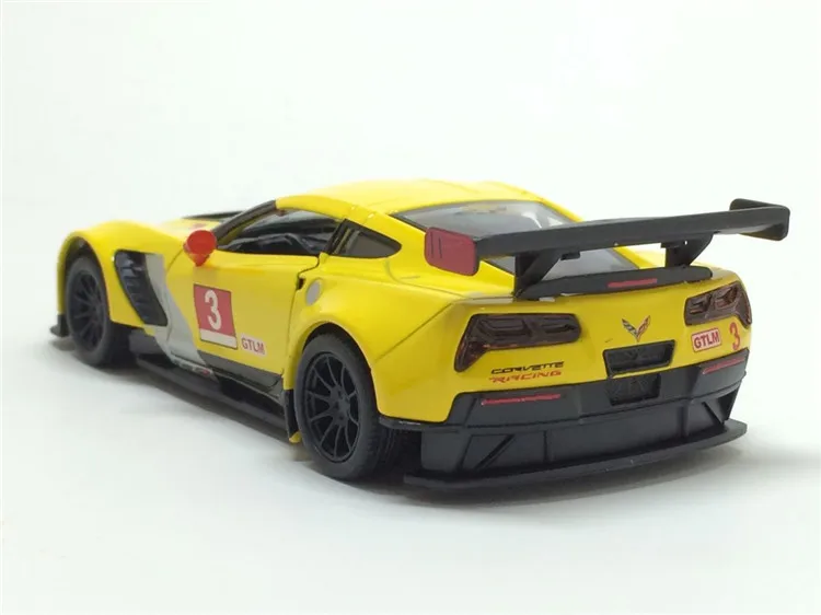 Высокая симитация 1: 36 Corvette C7R сплав модель игрушки Вытяните назад модель автомобиля металлические литья с открытыми дверями Игрушки транспортные средства детские игрушки
