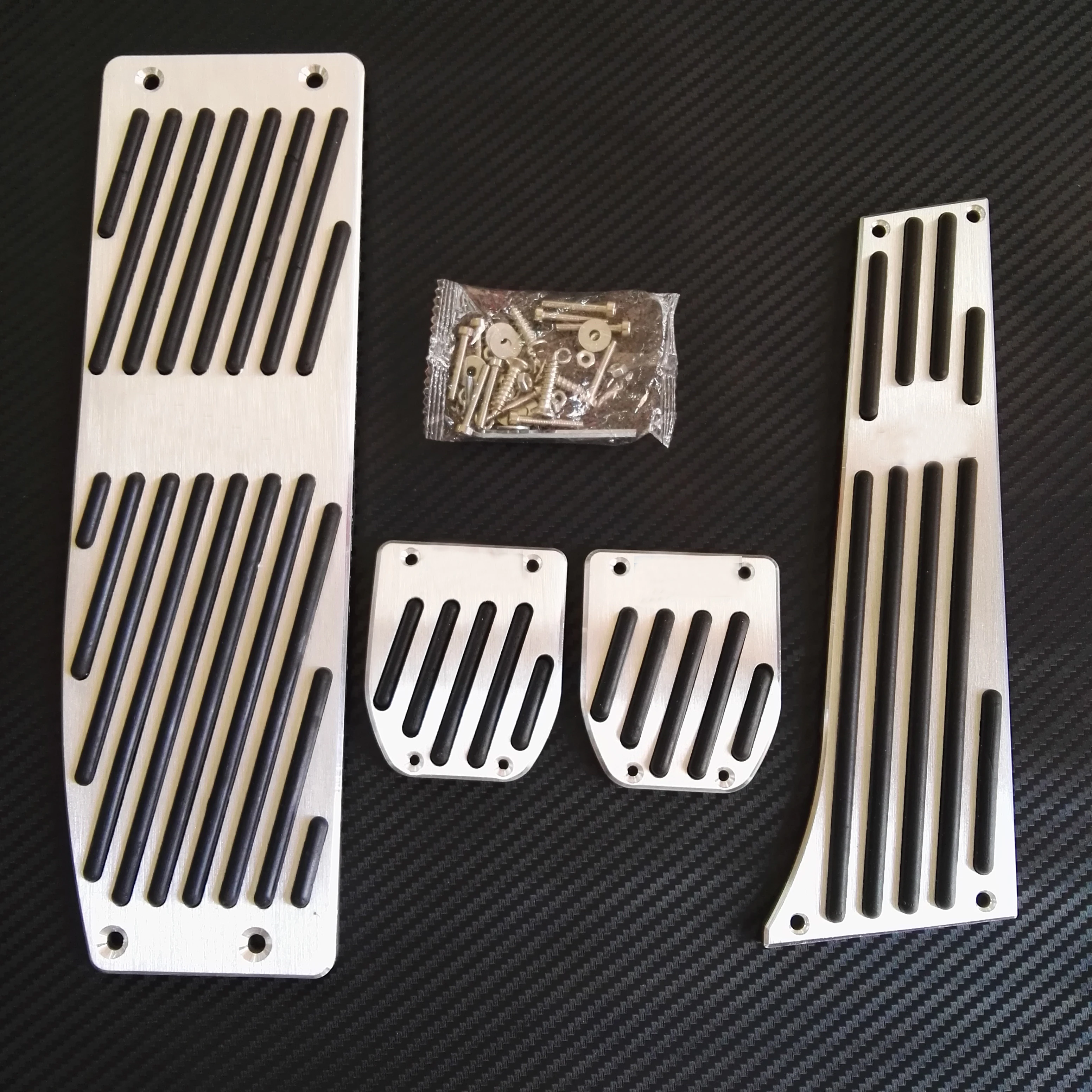 Противоскользящие накладки на педали газа акселератора для BMW M3 M5 E30 E32 E34 E36 E38 E39 E46