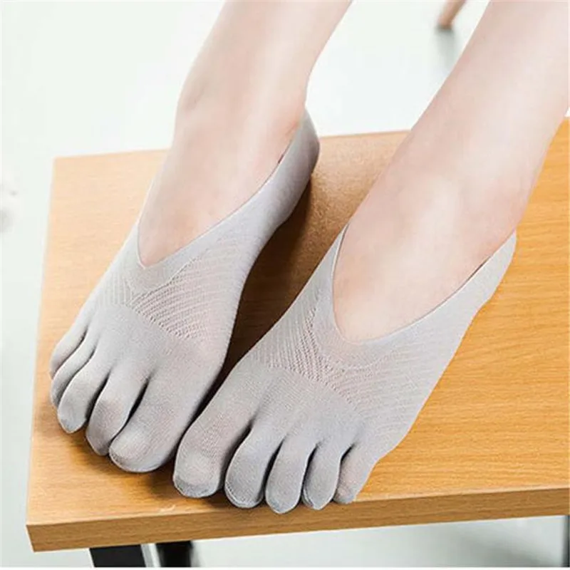 Модные летние женские носки с пятью пальцами тапочки невидимые однотонные |
