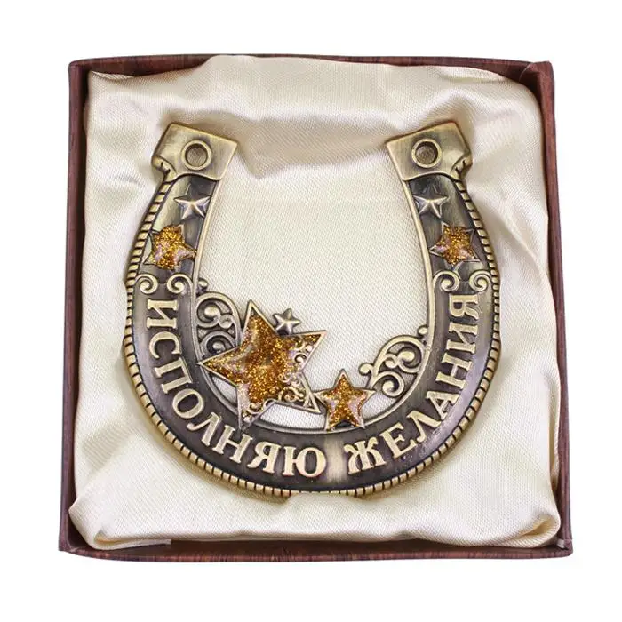 Бесплатная доставка Искусство. Металлические подковы/Статуэтка золотого цвета