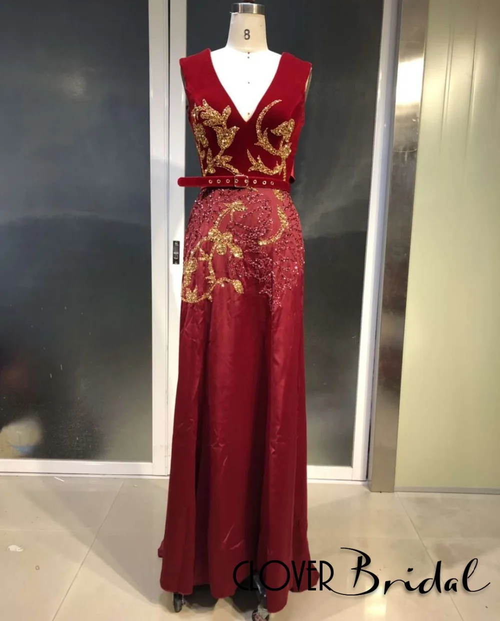 CloverBridal новейшее платье с v-образным вырезом и сзади, украшенное бусинами, бордовое бархатное платье для выпускного вечера с поясом, синее атласное платье