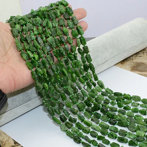 Diopside Натуральный зеленый Апатит/хром диопсид шероховатый материал бусины 8~ 10 мм - Цвет: Diopside