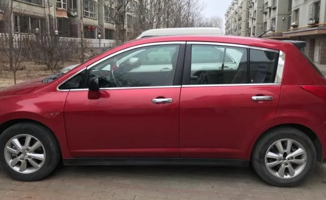 Наклейки для автомобиля 2005-2010 Nissan TIIDA, отделка стойки, декоративные блестки из нержавеющей стали, высокое качество