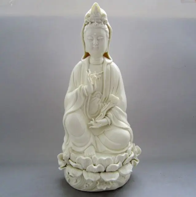 Chinese Dehua Porcelain Kwan-yin Guanyin Sest Merciful Statue Decoration