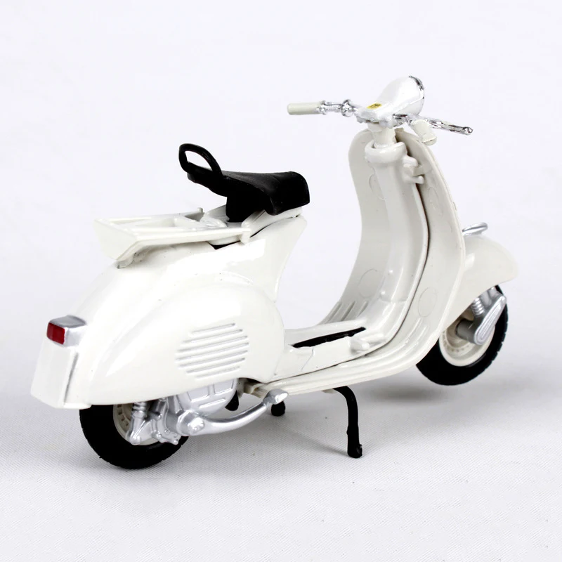 Модели мотоциклов Maisto 1:18 VESPA Piaggio 1956 150 модель велосипеда база литые мото детская