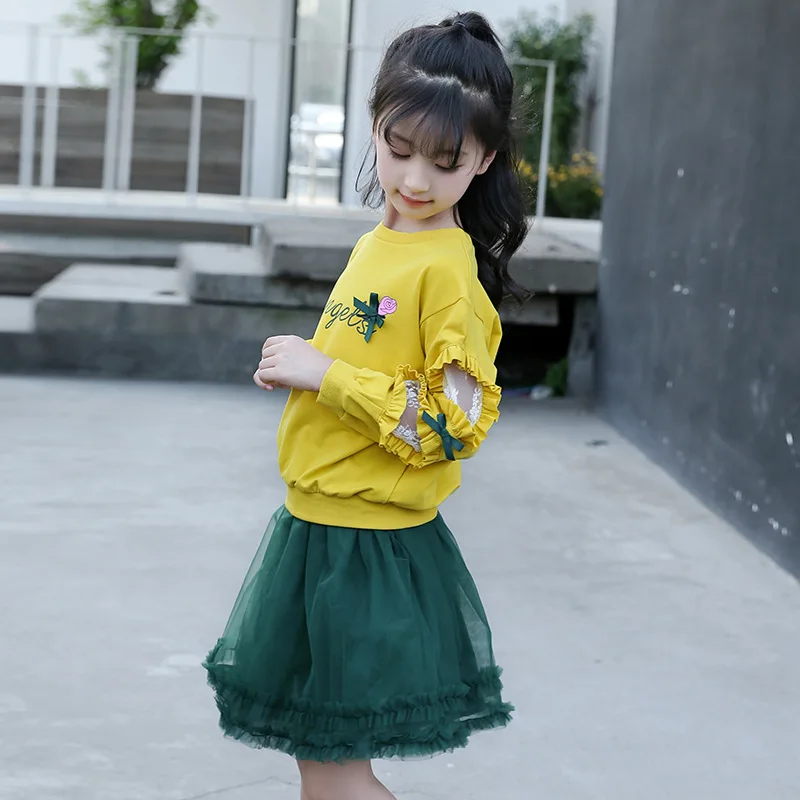 Комплект для девочек из 2 предметов рубашка с длинным рукавом и шорты цветочным