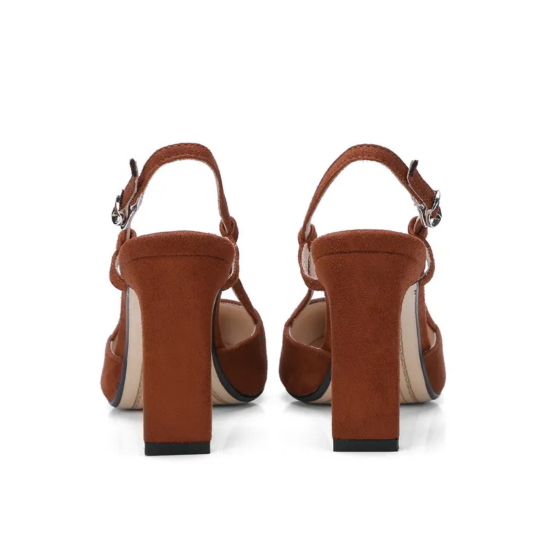 Замшевые женские босоножки на высоком квадратном каблуке с пряжкой модные