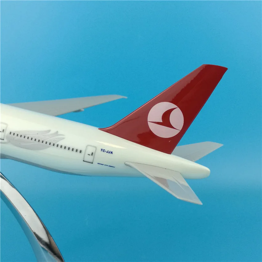 32 см 1/200 сплав Boeing B777 модель Турецкая Авиакомпания с базой самолета коллекционный