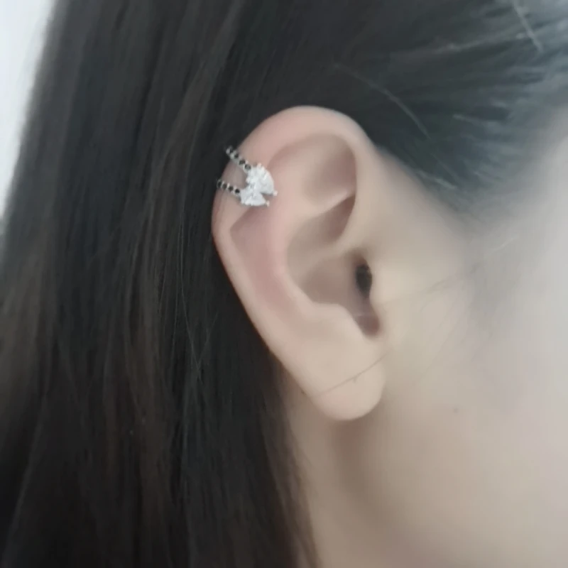 Серьги-гвоздики женские из серебра 925 пробы с черной шпинелью | Украшения и