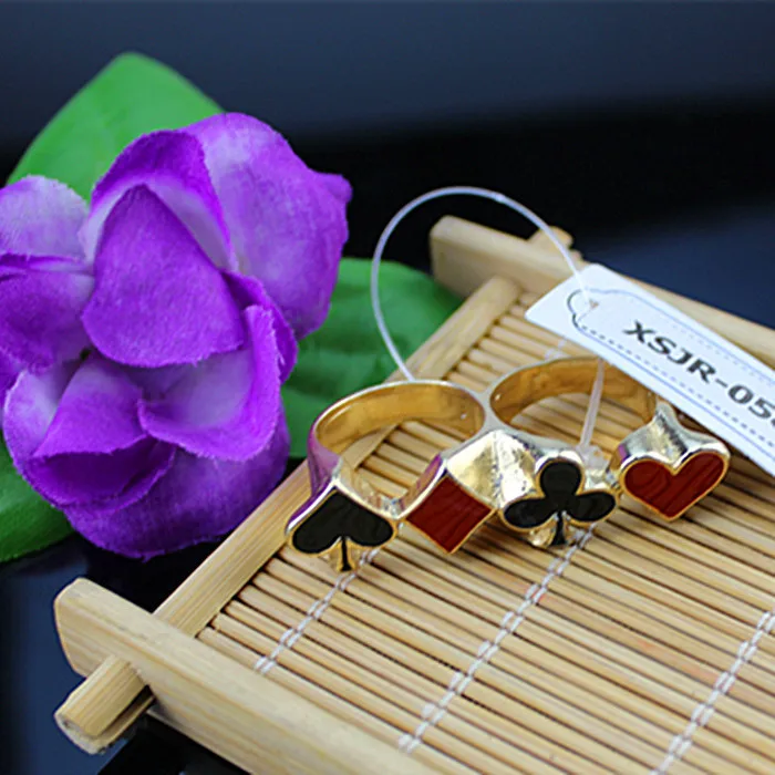 Двойное кольцо l. Значок покера. Модные мужские и женские аксессуары. 2015