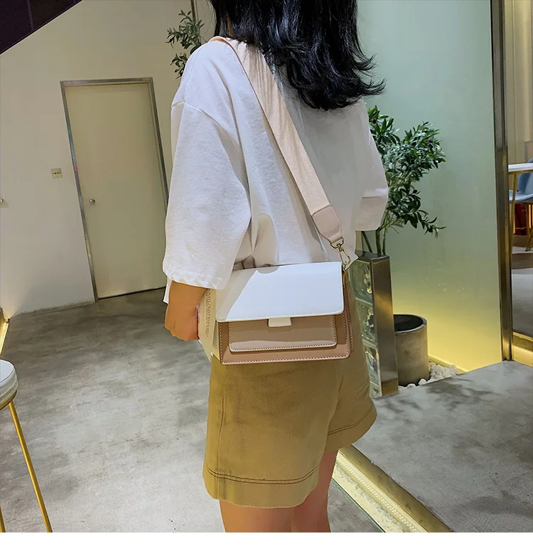 Women's High Quality Leather Messenger Bag Metal Chain Small Square Bag Travel Convenient Handbag Messenger Bag Shoulder Bag