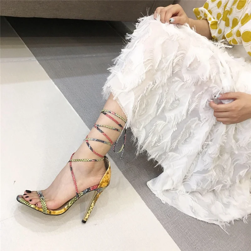 2019 новые летние дизайнерские женские каблуки сандалии из змеиной кожи на высоком