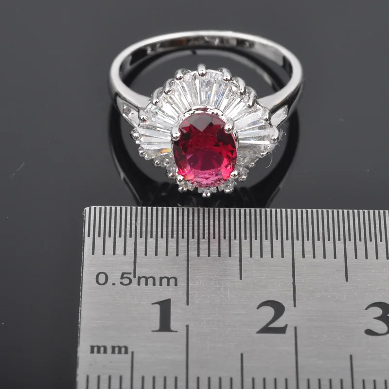 Женский комплект украшений с красным кубическим цирконием