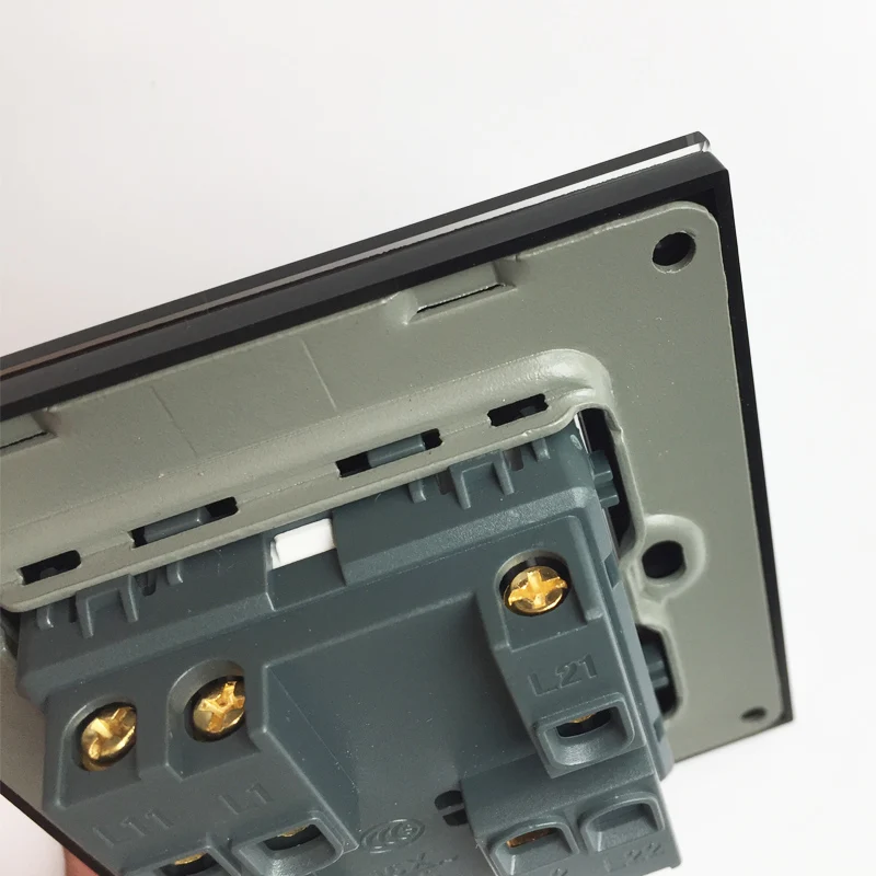 Роскошная настенная розетка черная глянцевая зеркальная панельная с 2 кнопками 1