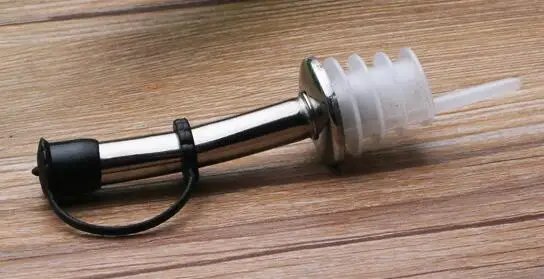 One PC Stainless Steel Oil Bottle Spout Pourer/Mouth with Stopper Flask Dry Red Wine Pot Cork Plug Olive Pourer Dispenser | Дом и сад