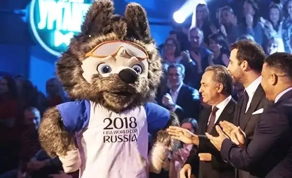 Волк костюм талисмана 2018 русский талисман чемпионата мира te нарядное Футбол