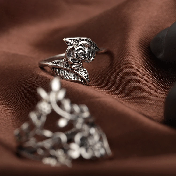 WKOUD Alloy Metal Three-Dimensional Flower Leaf 4 Piece Set Ring Silver color for women Vintage Lady Jewelry | Украшения и