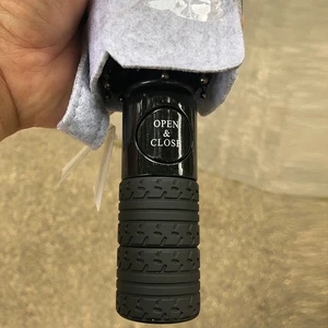 Брендовый зонт