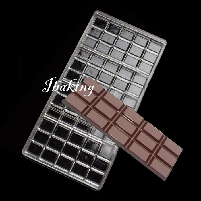 Маленькая квадратная коробочка прозрачный материал твердый пластик