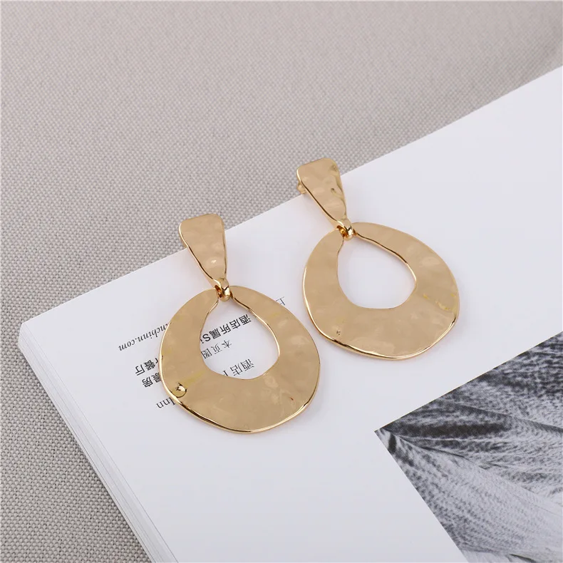 gold color 2 Legenstar новые модные серьги Чеканные для женщин золотого цвета Meatal Jewelry сплав в виде колец геометрической формы массивные серьги - Окраска металла: gold color 2