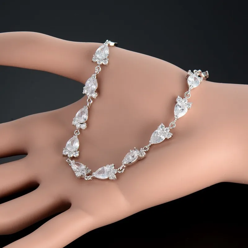 Роскошный браслет для женщин трендовый Топ кристалл сердце шарм Braclets с титановым
